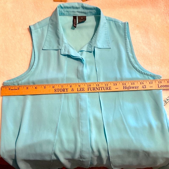 Womens light blue high low sleeveless top EUC-size Small - Picture 6 of 6